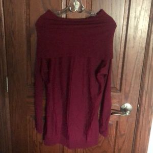 Maroon sweater